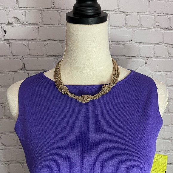 WOMEN'S GOLD KNOT NECKLACE with lobster clasp 18' - Picture 9 of 16